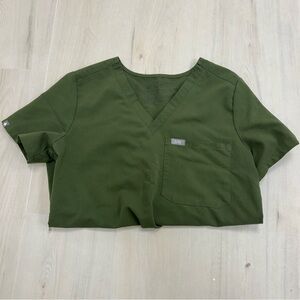 Figs Women's Short Sleeve V-Neck Top in Forest Green